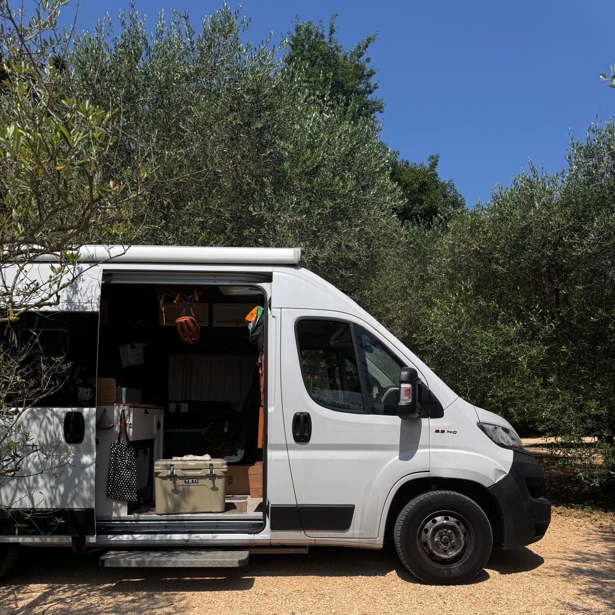 camper olive trees camp pitch