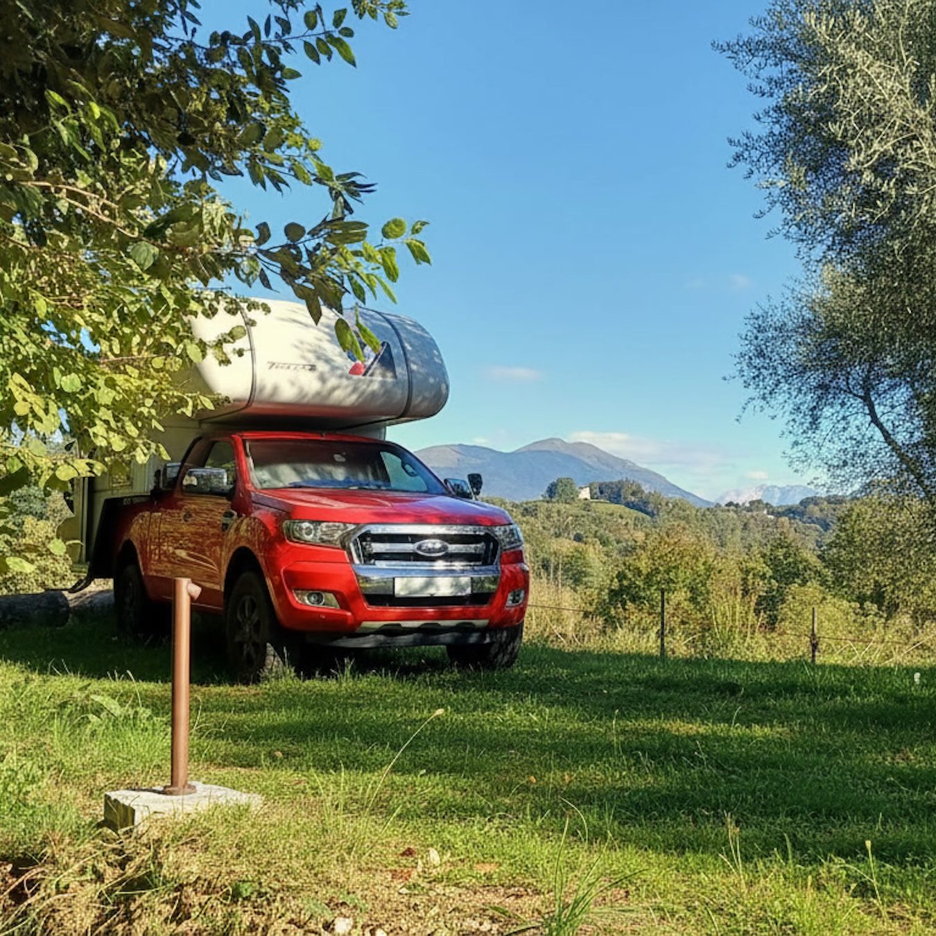 camper van pitch xl olive trees alps